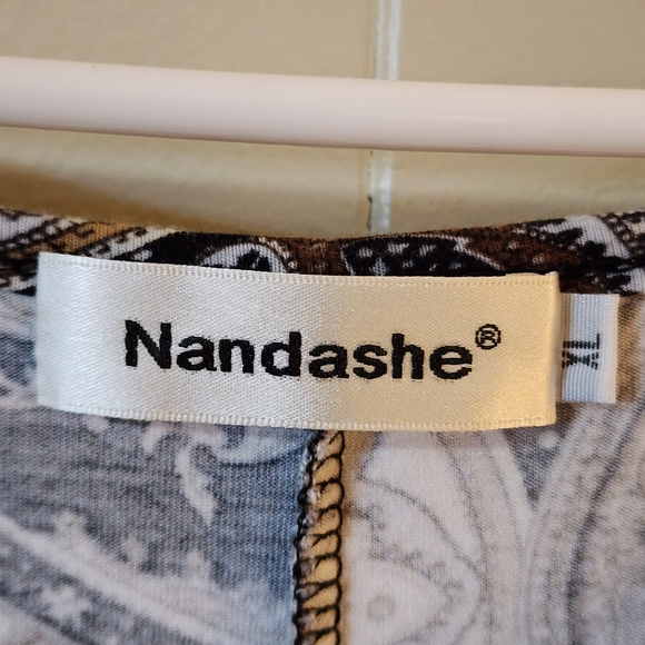 Nandashe Tunic Top Womens (Size XL) - Picture 2 of 4